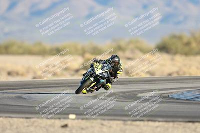 media/Dec-07-2025-CVMA (Sun) [[3e7d2de5dc]]/Race 17-Amateur Formula Middleweight/